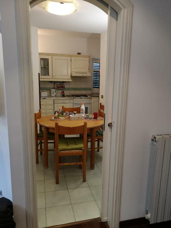A Casa Di Zara Villa แตร์มินิ อิเมเรเซ ภายนอก รูปภาพ
